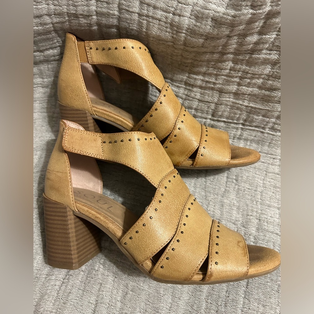 Naturalizer Soul shoes